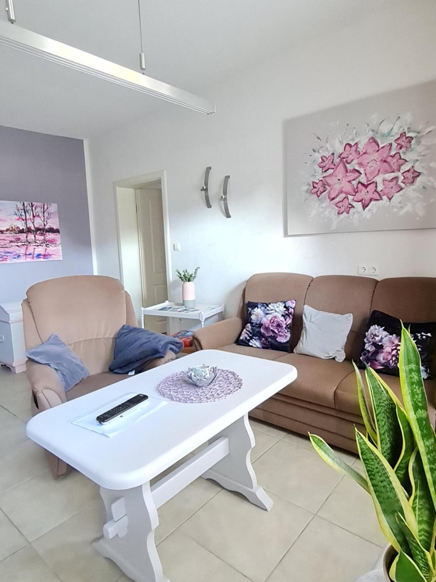 Ferienwohnung Am Huenenweg Berge  ภายนอก รูปภาพ